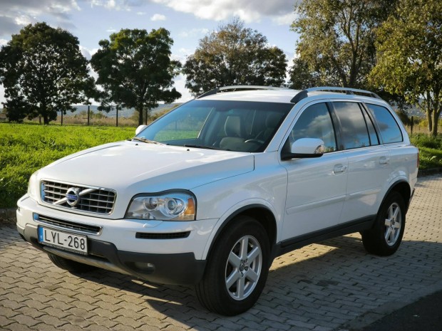 Volvo XC90 2.4 D [D5] Kinetic Geartronic (7 sze...